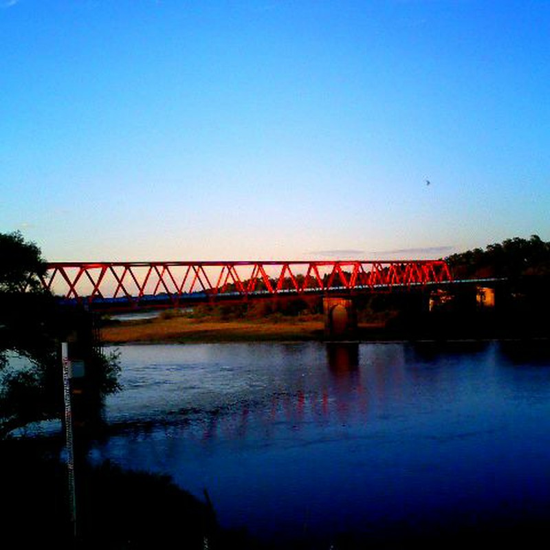 明日に掛かる橋