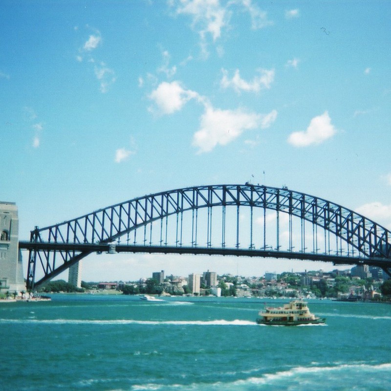 オーストラリア