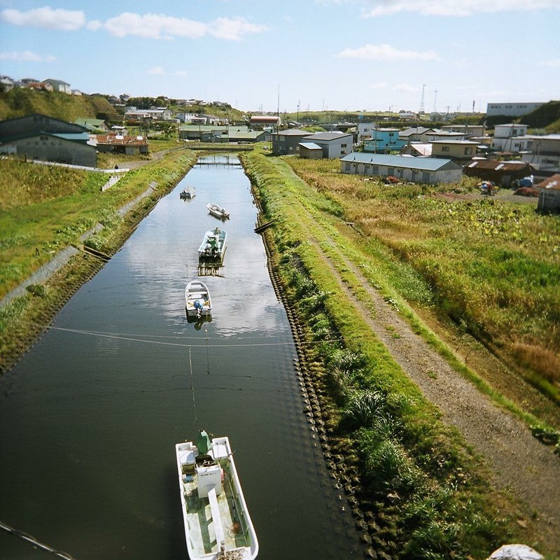 船着場のある川・・・根室(2)