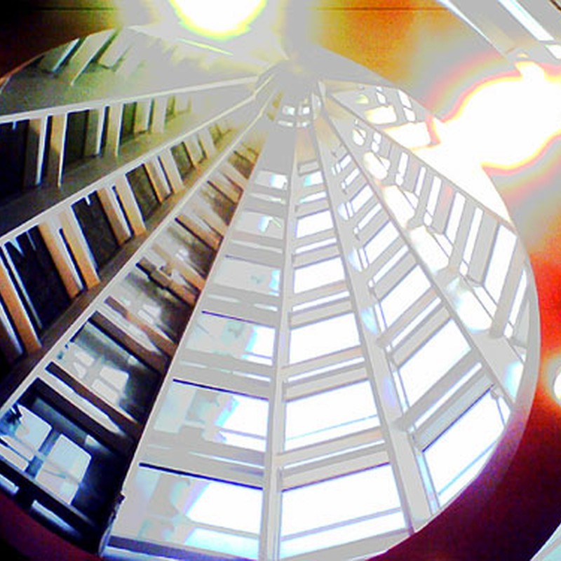 とんがりの内側