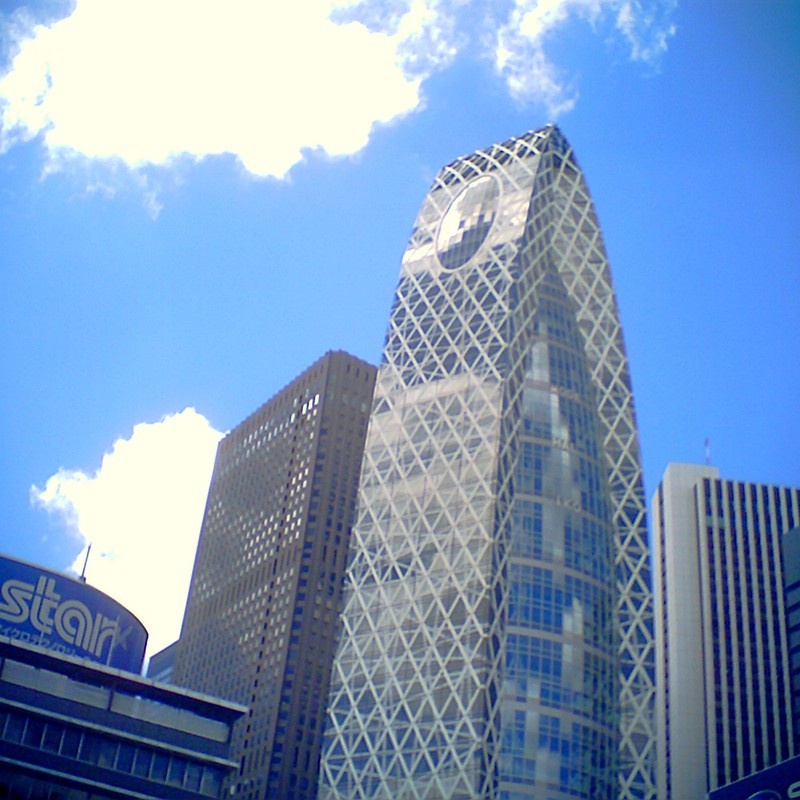 真夏のコクーンタワー