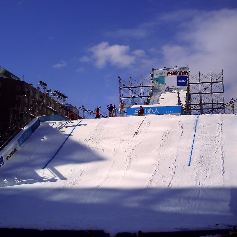 雪まつり　スノーボードジャンプ台