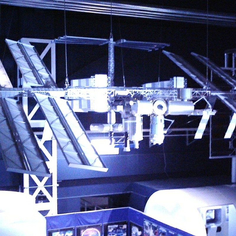 空の向こうにあるはず