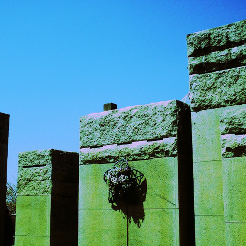 大阪・天王寺公園のモニュメント(?)