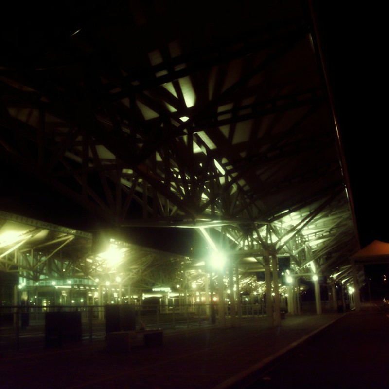 深夜の空港