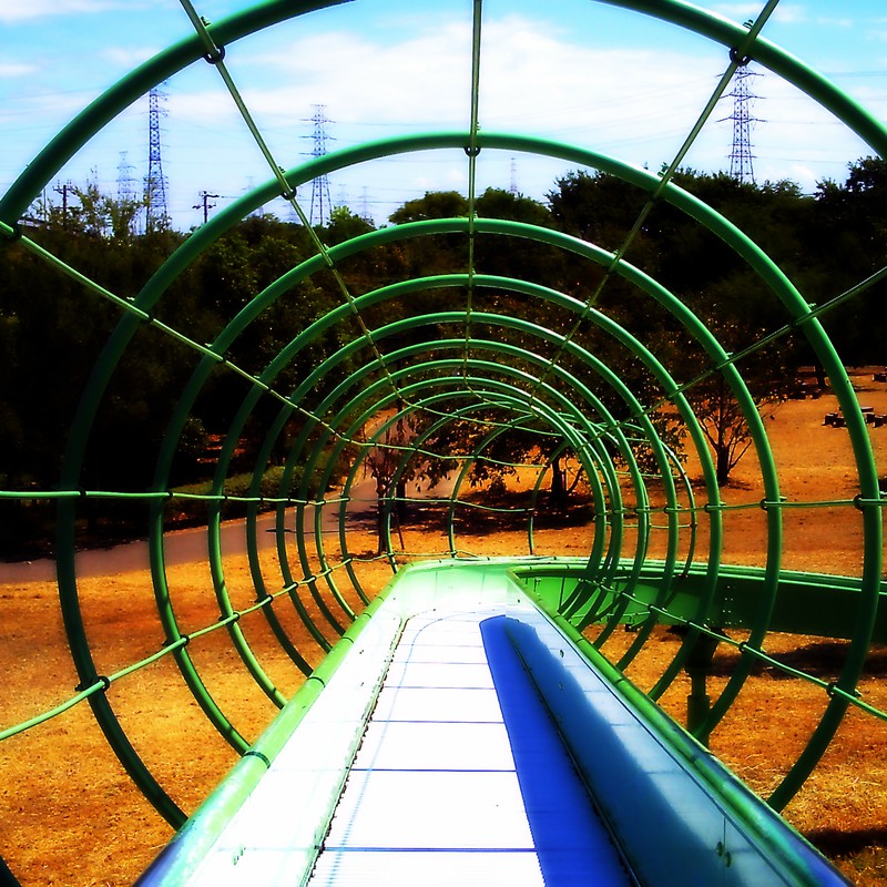 輪っかをくぐって