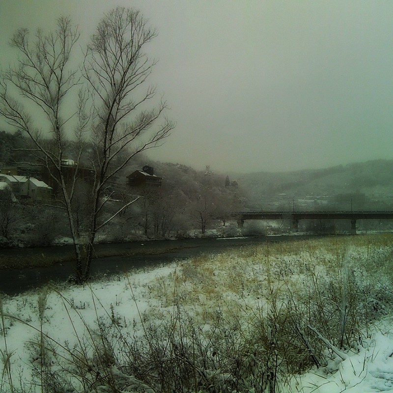 雪の河原