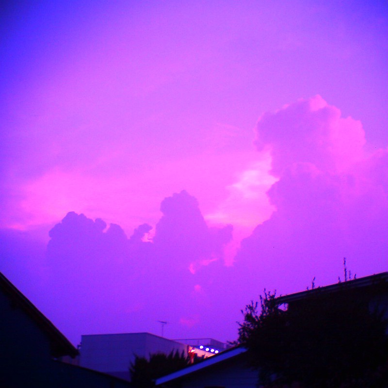 夏の終わりの夕暮れに