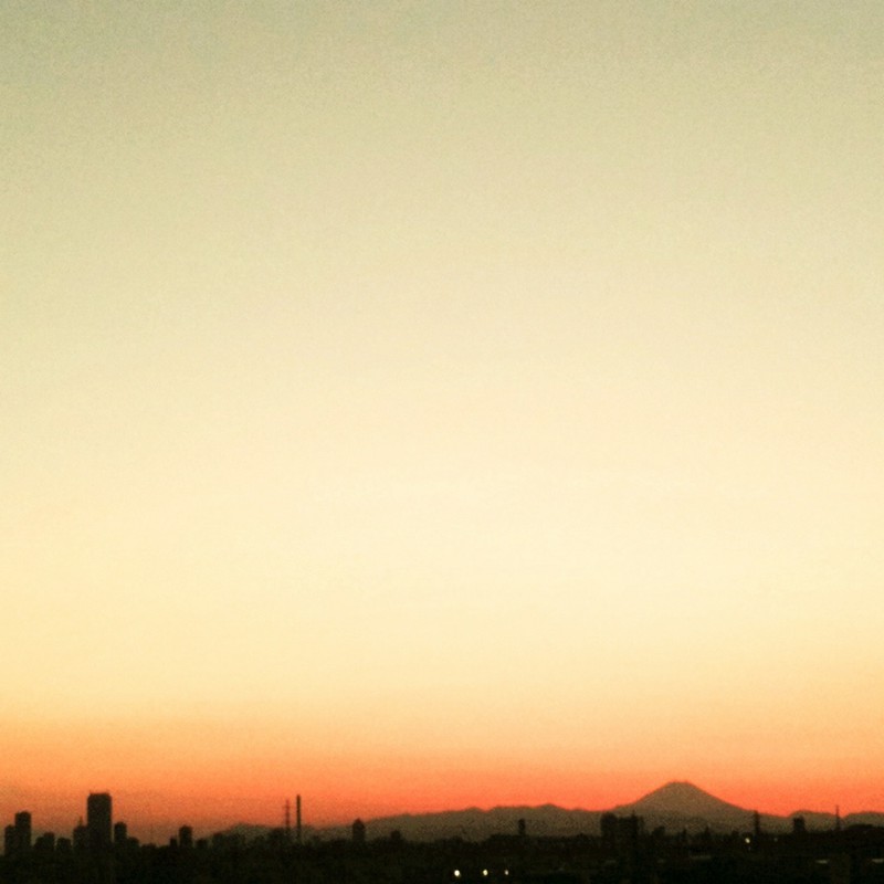 日没前富士山