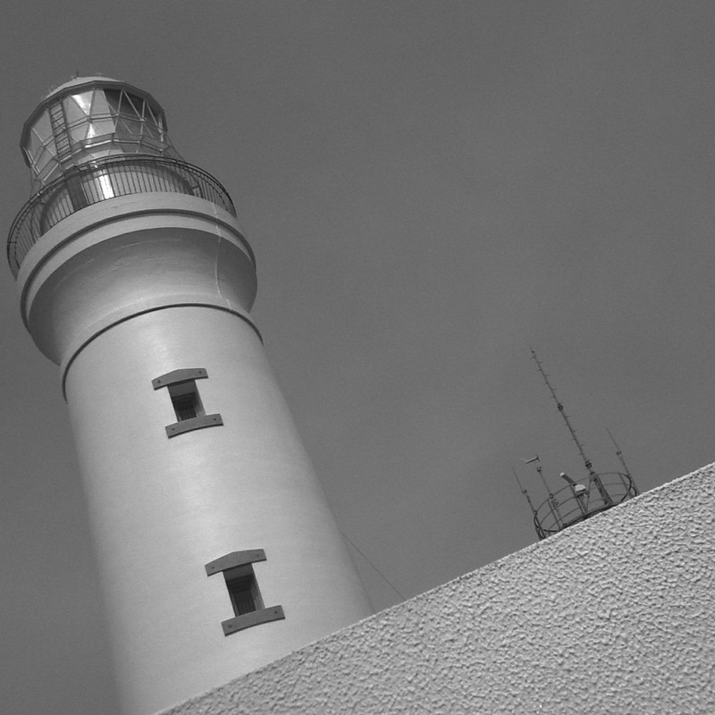 海　　lighthouse