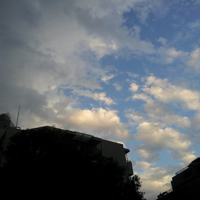 雨雲VS青空