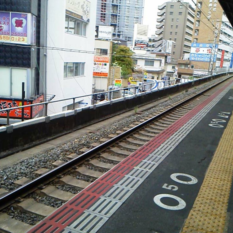 電車が参りま~す