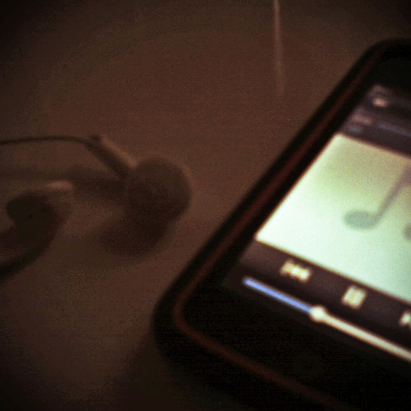 　music … ♪
