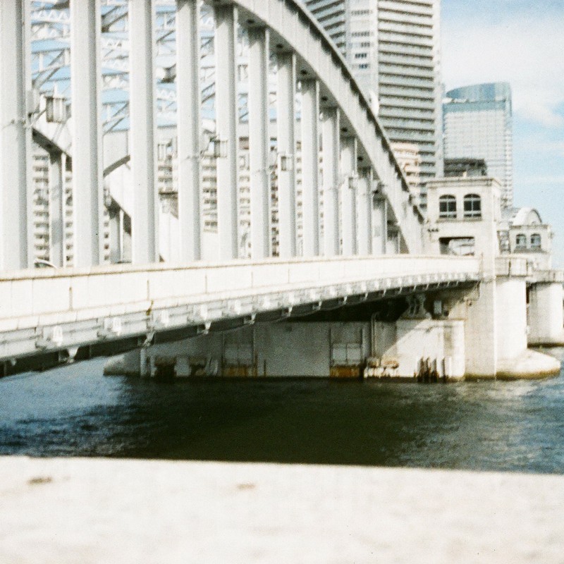 夏の勝鬨橋