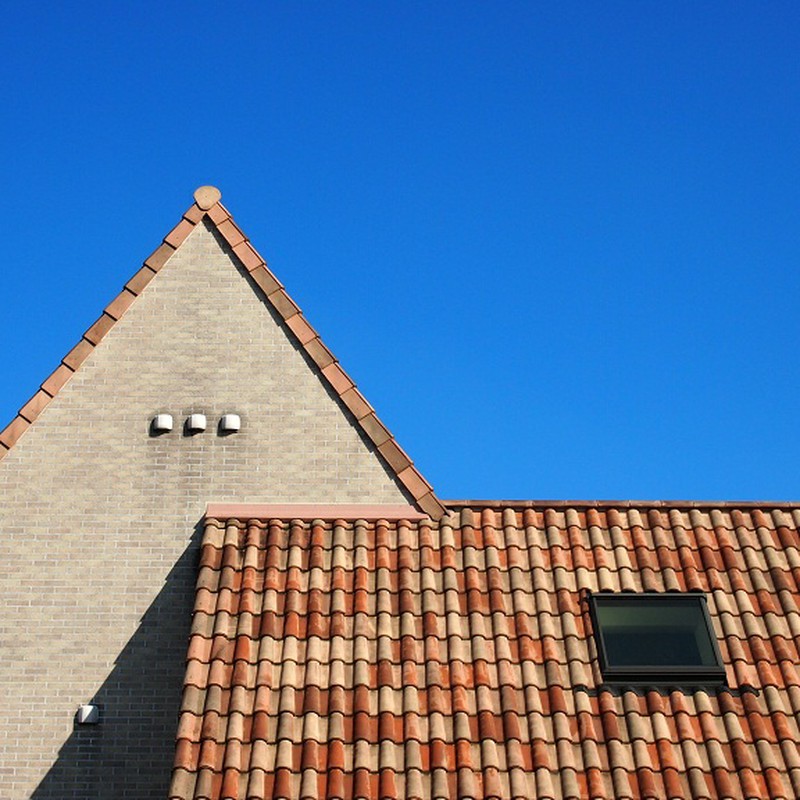 △青空と三角屋根△