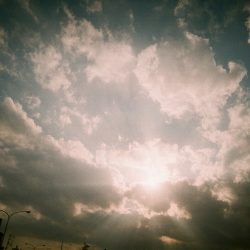 雲と太陽が交わる場所
