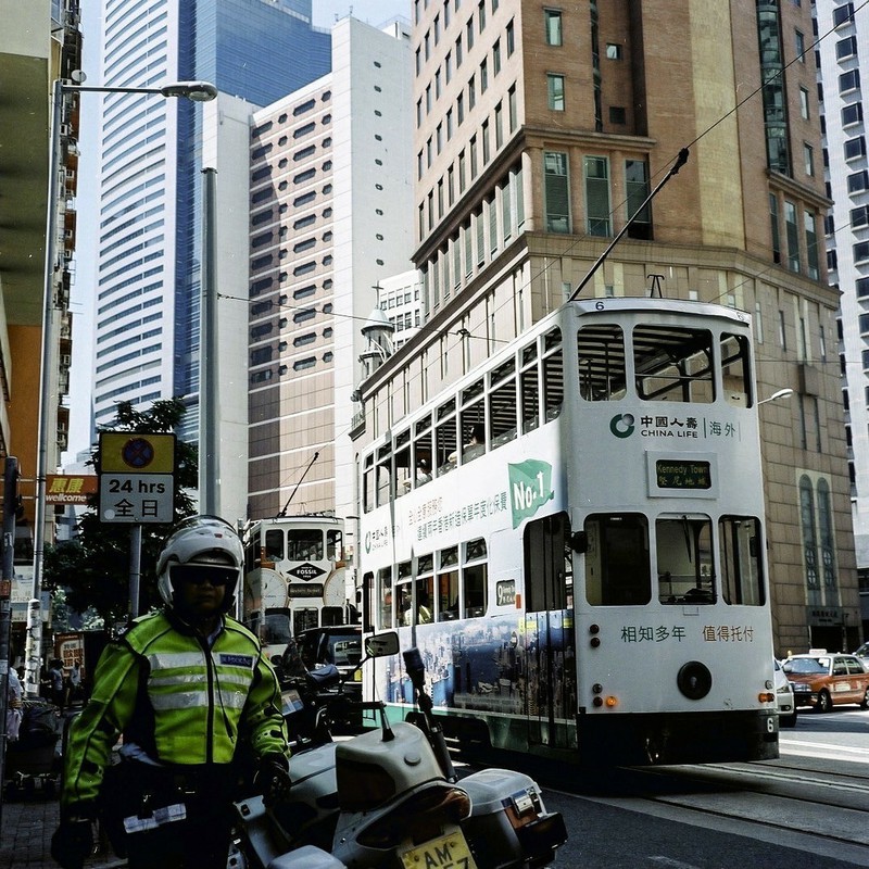 香港警察とトラム