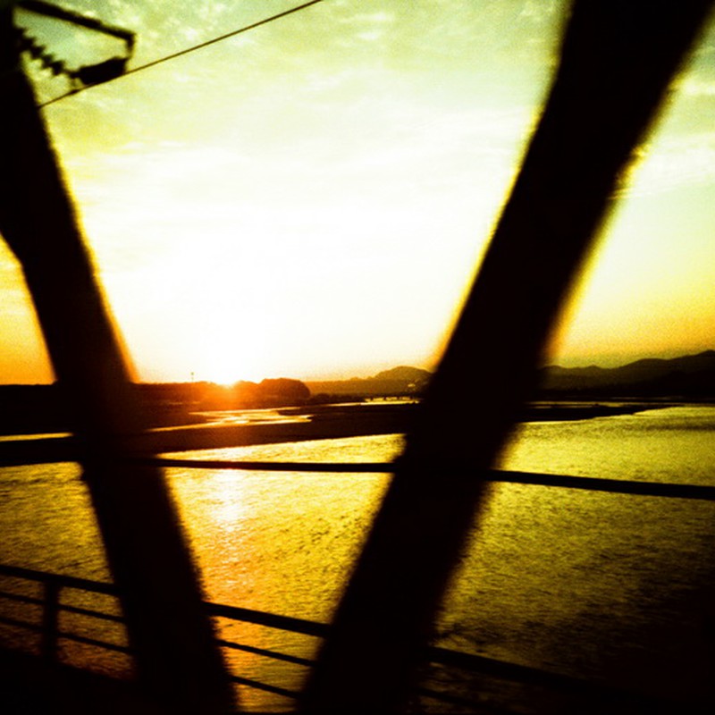 新幹線からの夕景