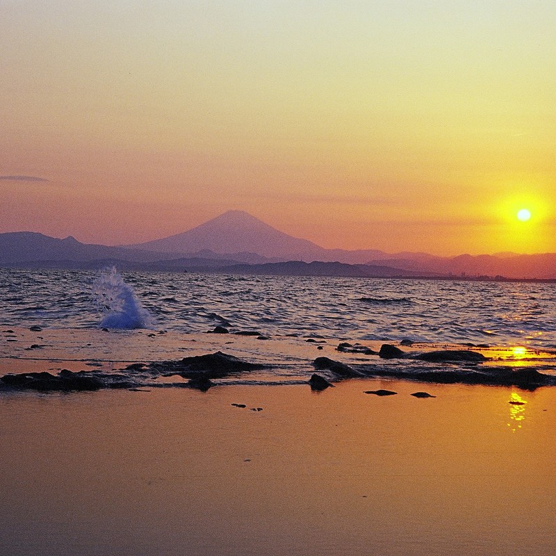 夕日と富士と潮だまり