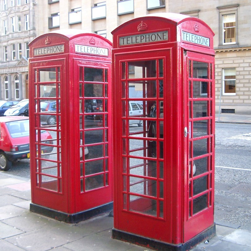 Telephone booth　