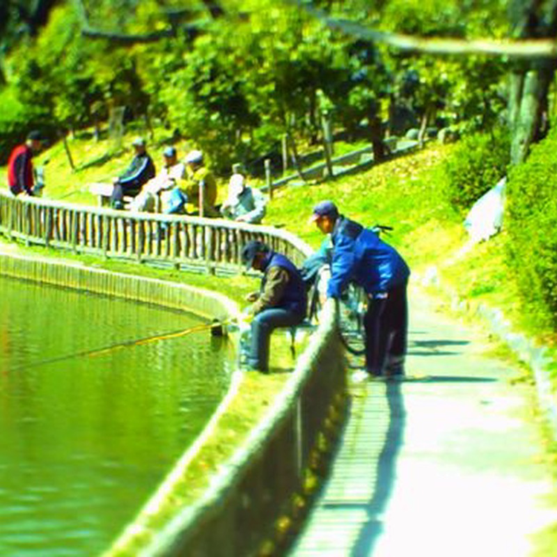 ミニチュア風おじさんたち