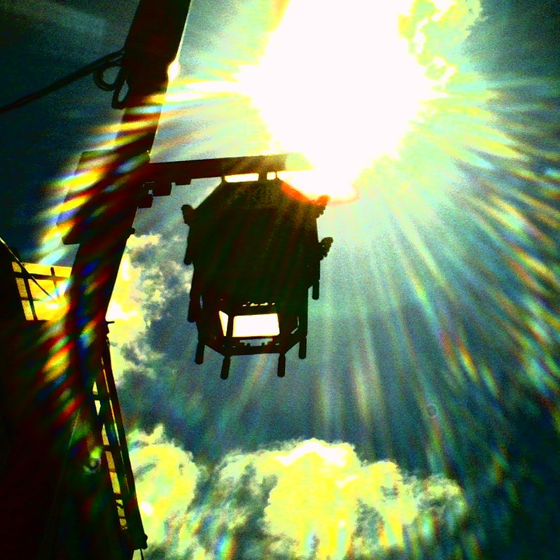 光で出来たリング