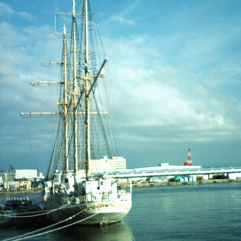 市の帆船