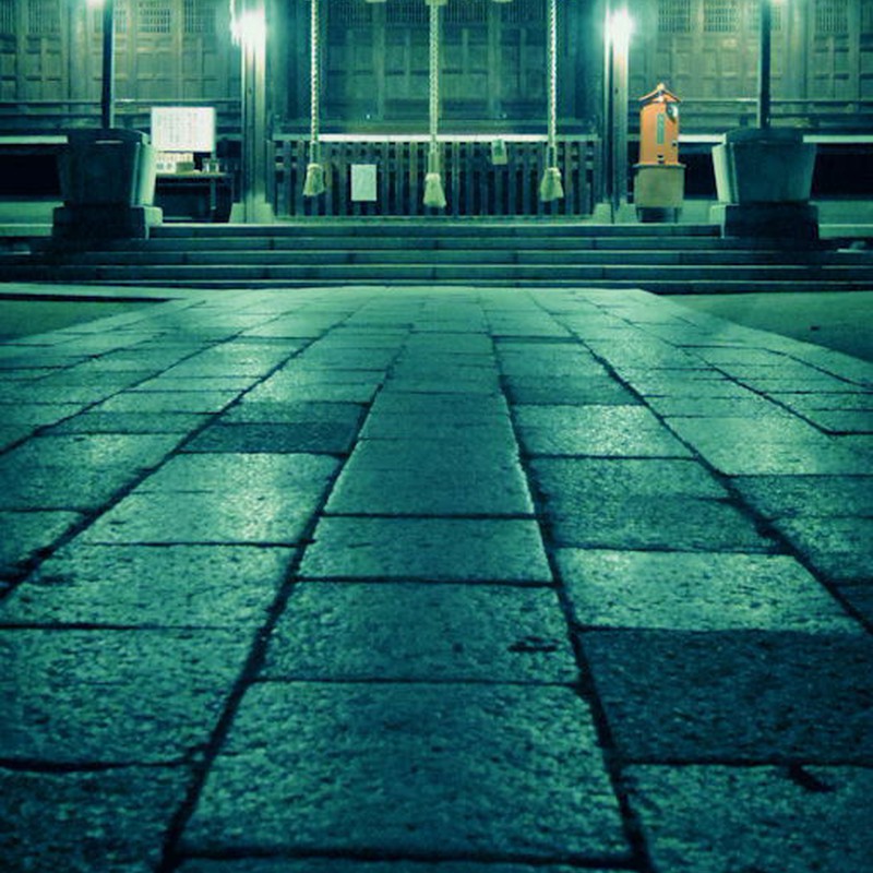 夜中の四柱神社