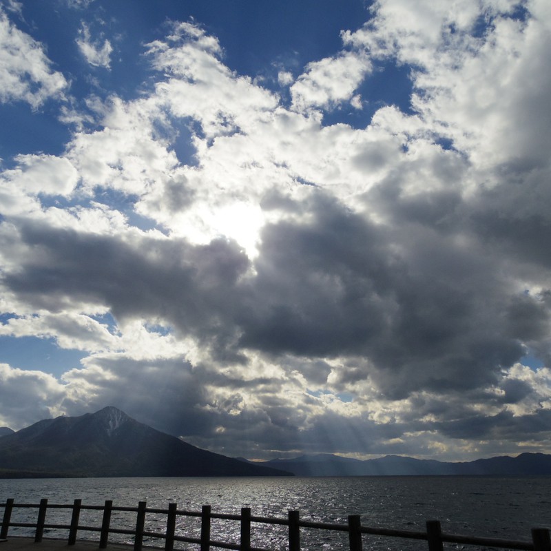 支笏湖の空