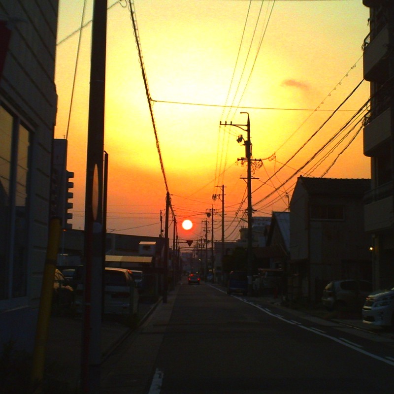 まん丸な夕日