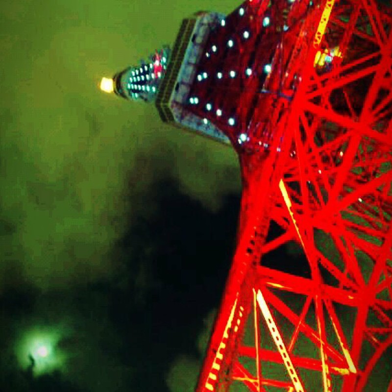 東京タワーと月。