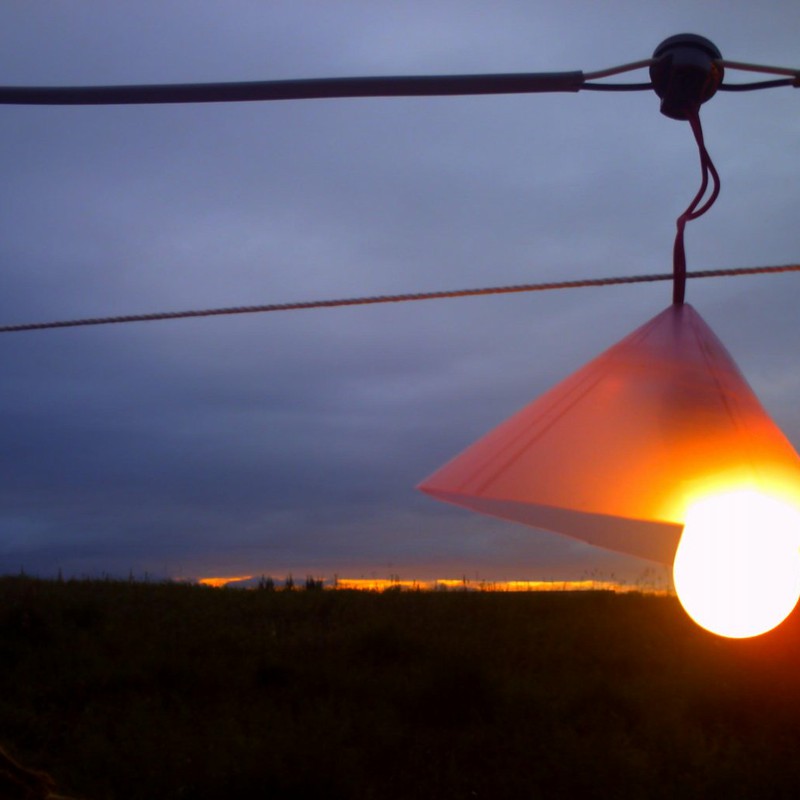 電球…空を照らす