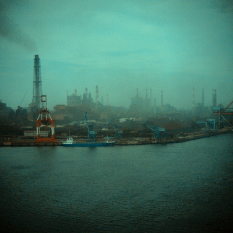 工場埠頭