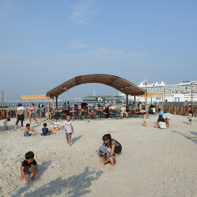 Yokohama beach