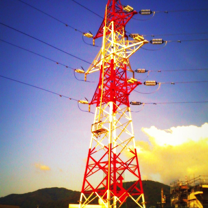 紅白鉄塔